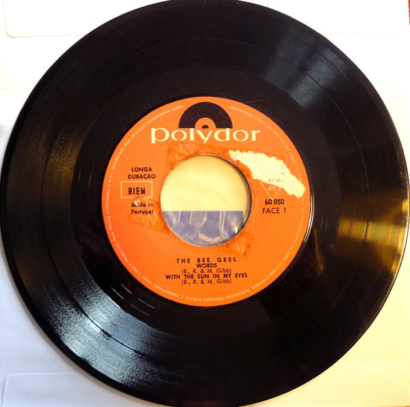 R-9082856-1699014907-6504