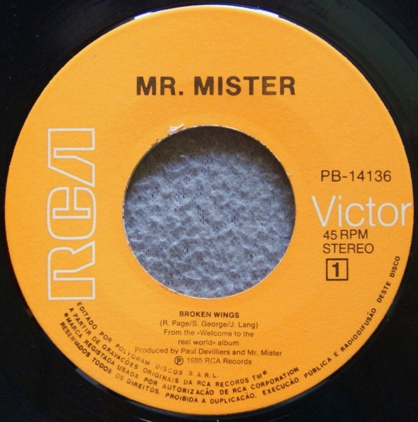 R-8446264-1534092980-6135