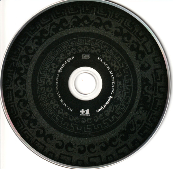 Black Mustang loaded gun2